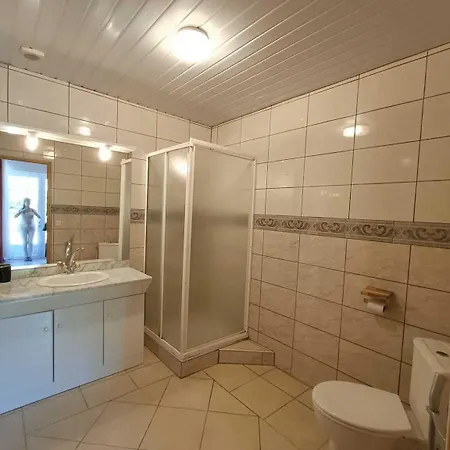 Willa Domaine De La Salamandre *