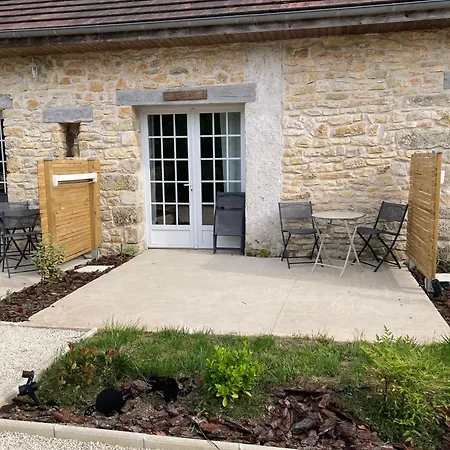 Domaine Salamandre, Sejour Nature Vila