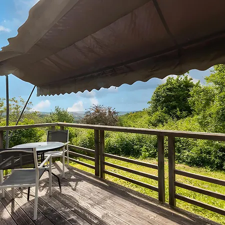 Domaine Salamandre, Sejour Nature Vila *
